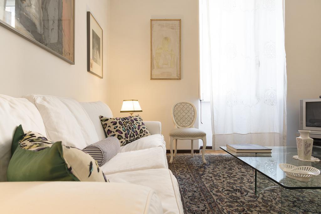 Flower'S Market Apartment - Charme Holidays Rome Bagian luar foto