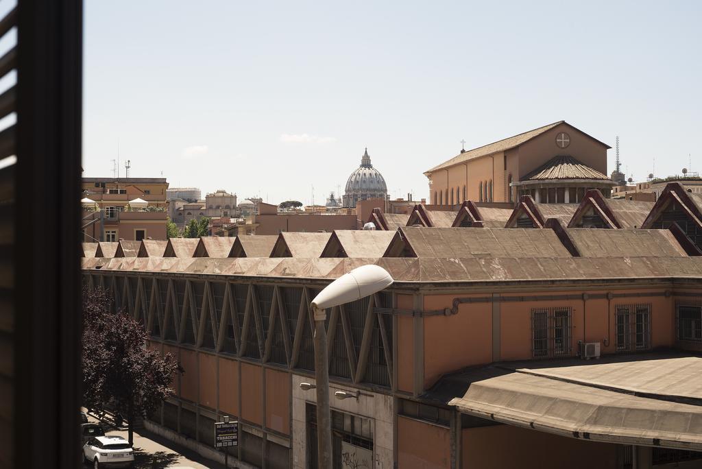 Flower'S Market Apartment - Charme Holidays Rome Bagian luar foto