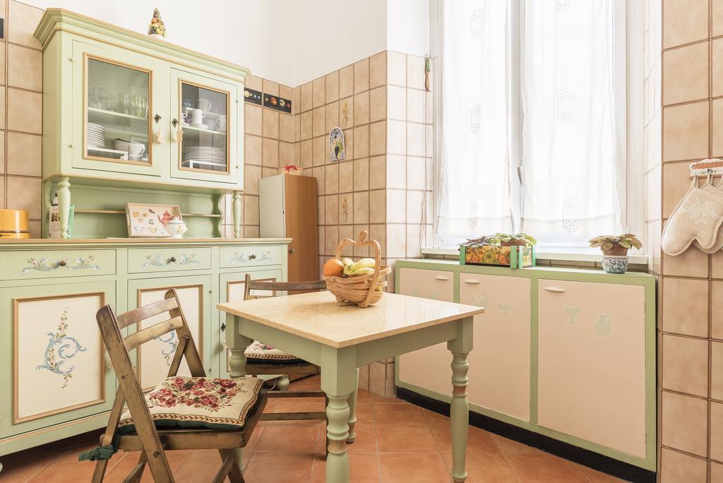 Flower'S Market Apartment - Charme Holidays Rome Bagian luar foto